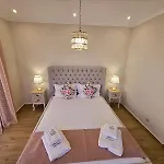 Agora Luxury I