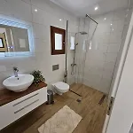 Agora Luxury I *