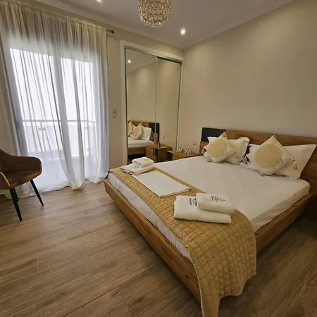 Agora Luxury I *