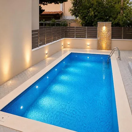 Agora Luxury I 路特奇